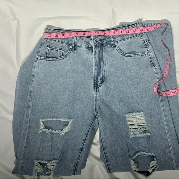 Mwardrobe NWOT High Wasted Baggy Ripped Boyfriend Jeans Small - Picture 8 of 11